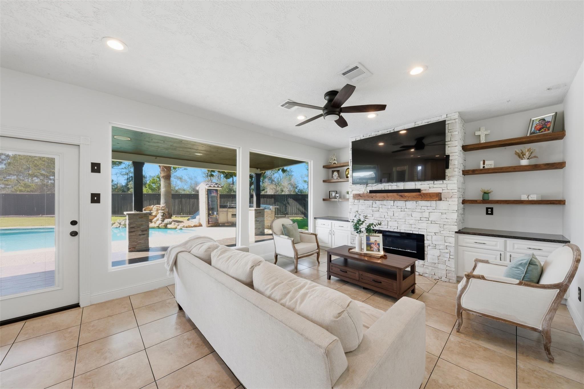 6411 Autumn Thistle Drive