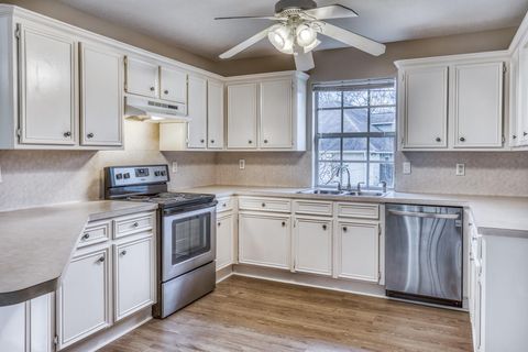 Tiny photo for 114 Park Place, La Grange, TX 78945 (MLS # 90454757)