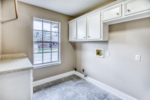 Tiny photo for 114 Park Place, La Grange, TX 78945 (MLS # 90454757)