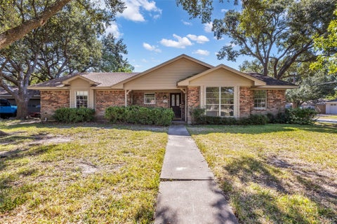 Photo of 4633 Hummingbird Street, Houston, TX 77035 (MLS # 35964644)