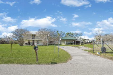 610 12th Street San Leon TX 77539