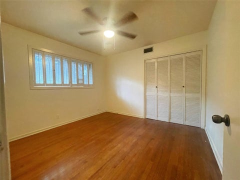 Tiny photo for 9655 Meadowcroft Drive, Houston, TX 77063 (MLS # 3581957)