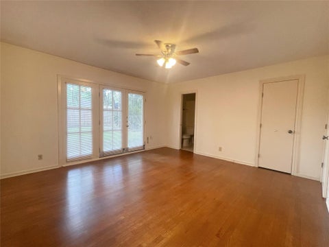 Tiny photo for 9655 Meadowcroft Drive, Houston, TX 77063 (MLS # 3581957)