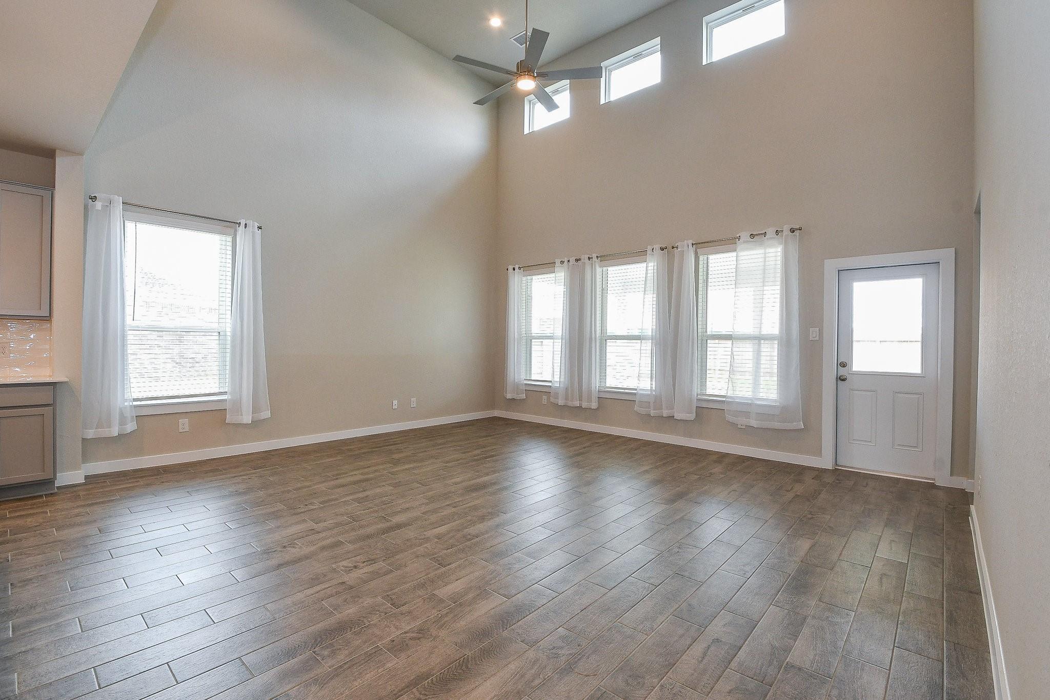 Katy, Texas 77493, United States, 4 Bedrooms Bedrooms, ,4 BathroomsBathrooms,Residential,Active,215822