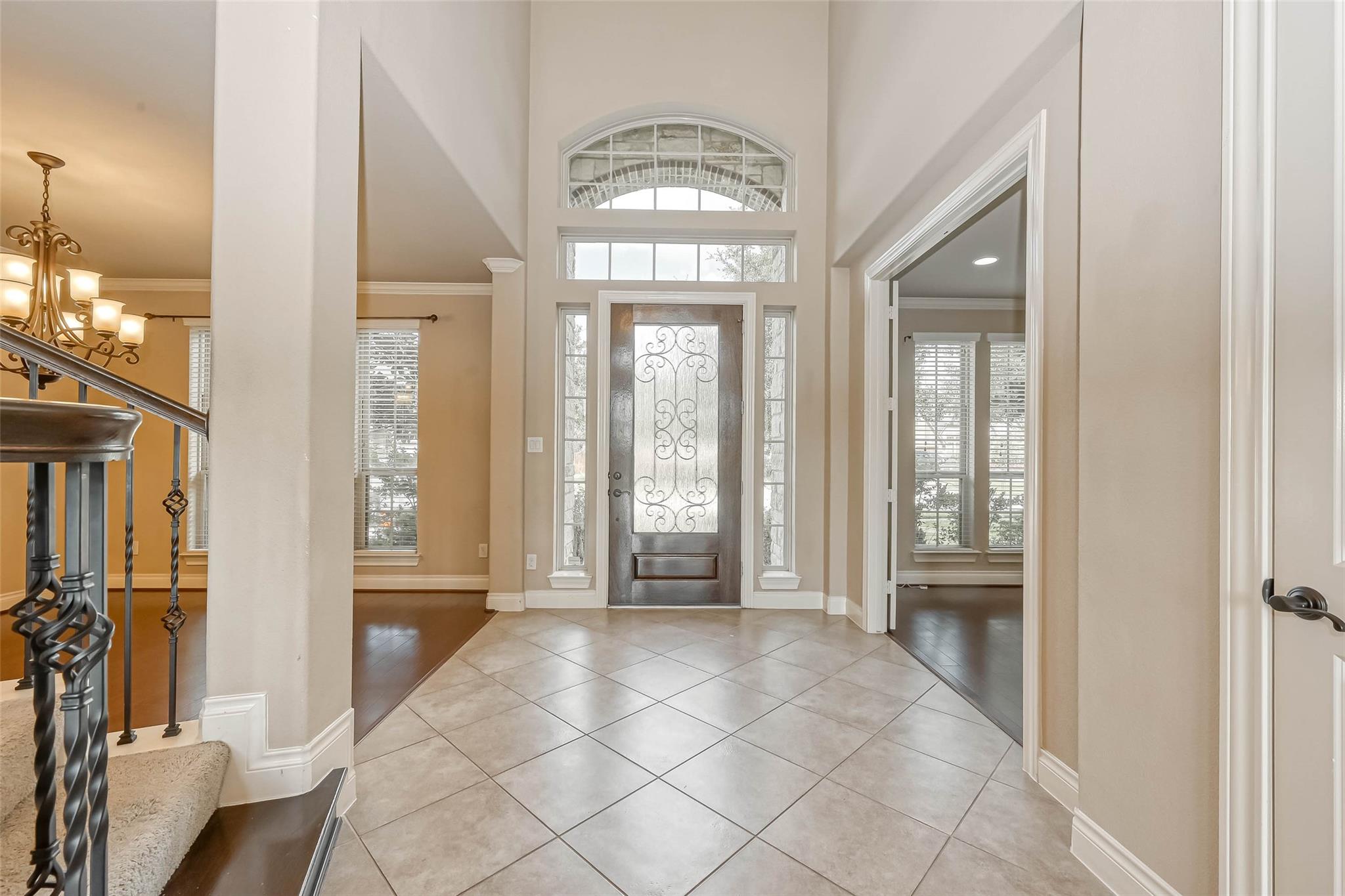 27415 Blinkwood Park