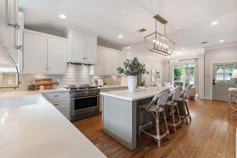 Photo of 2210 Chantilly Lane, Houston, TX 77018 (MLS # 82555215)