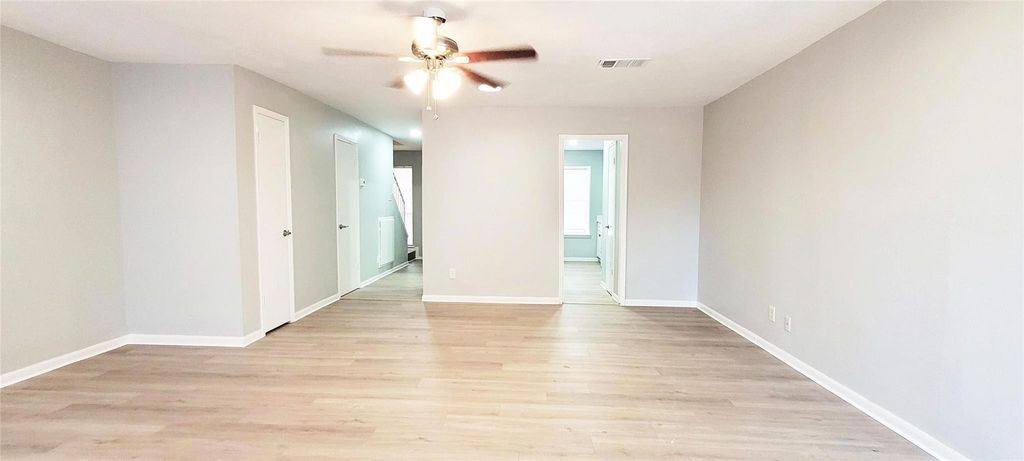 Photo of 6374 Creekbend Drive, Houston, TX 77096 (MLS # 78424338)