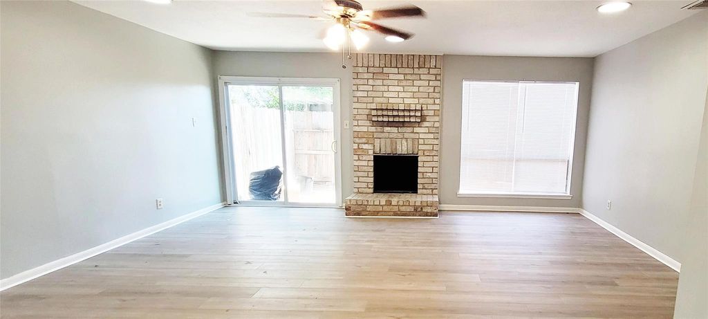 Photo of 6374 Creekbend Drive, Houston, TX 77096 (MLS # 78424338)