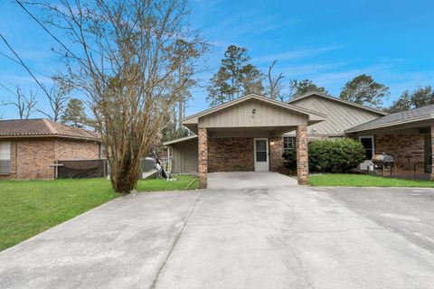 Photo of 1006 Perry Street #100, Cleveland, TX 77327 (MLS # 61033838)