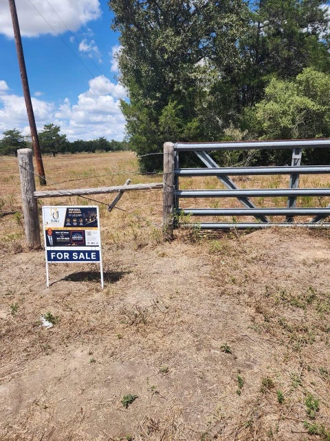 Vacant Land For Sale - TBD Fm 2314 Roads<br/> Hallettsville, TX 77964
