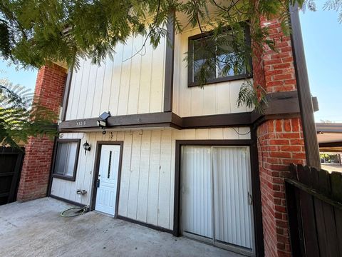 Photo of 5321 Pinewilde Drive, Houston, TX 77066 (MLS # 30426067)