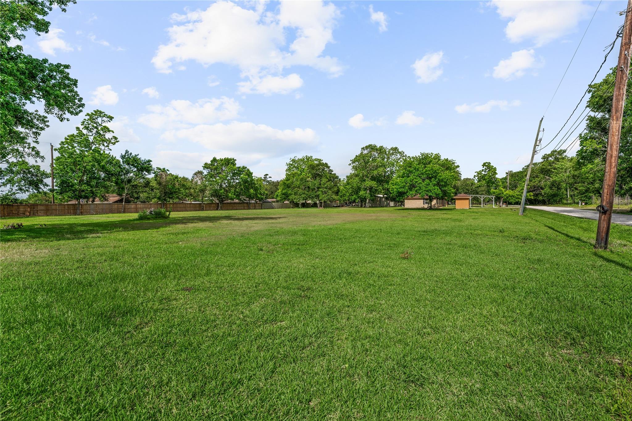 13743 Fm 1409