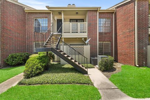 Photo of 8055 Cambridge Street #21, Houston, TX 77054 (MLS # 85084305)