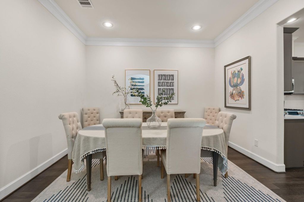 Photo of 5230 Darling Street, Houston, TX 77007 (MLS # 85032118)