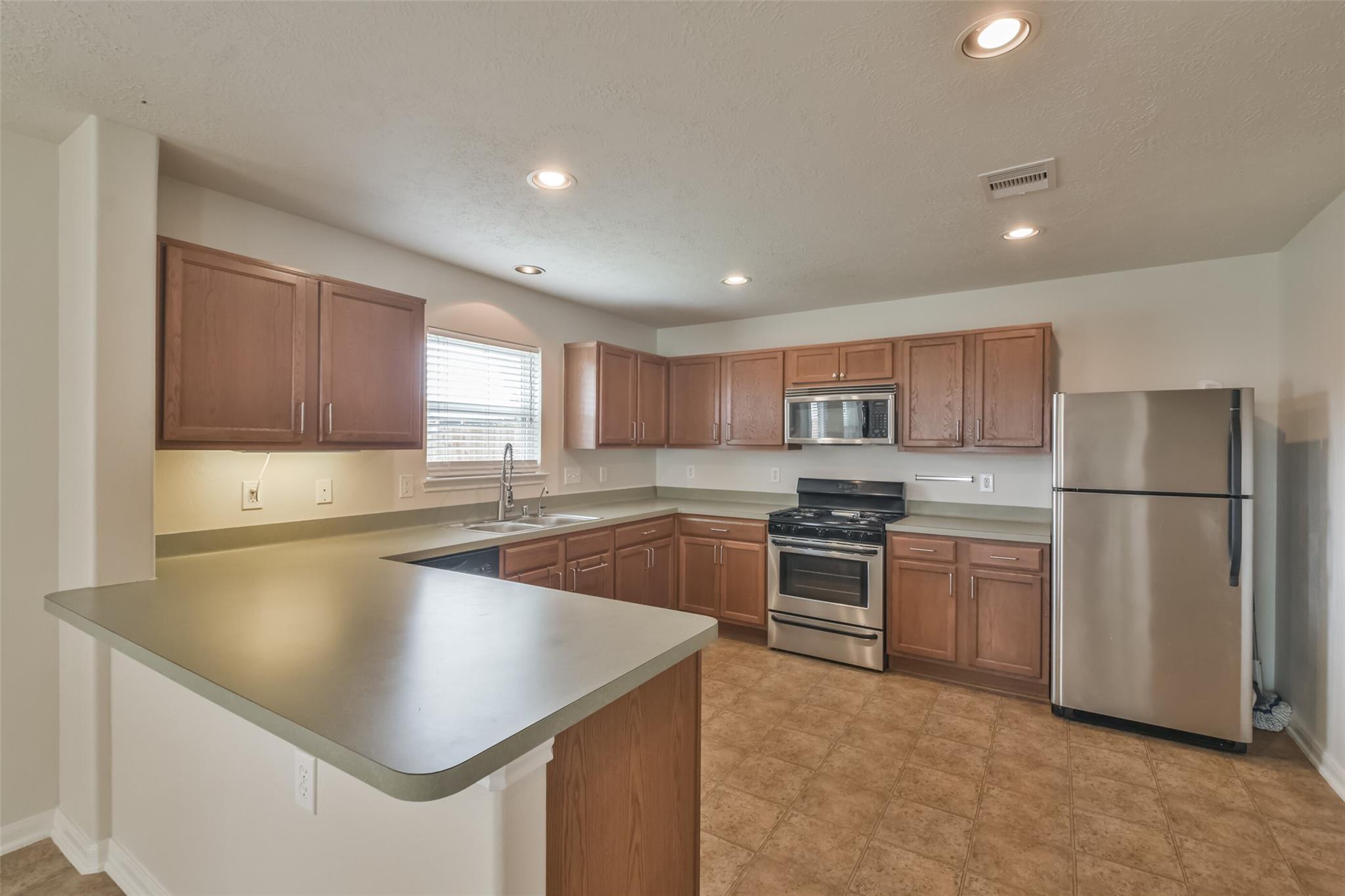 Cypress, Texas 77433, United States, 3 Bedrooms Bedrooms, ,3 BathroomsBathrooms,Residential,Active,210898