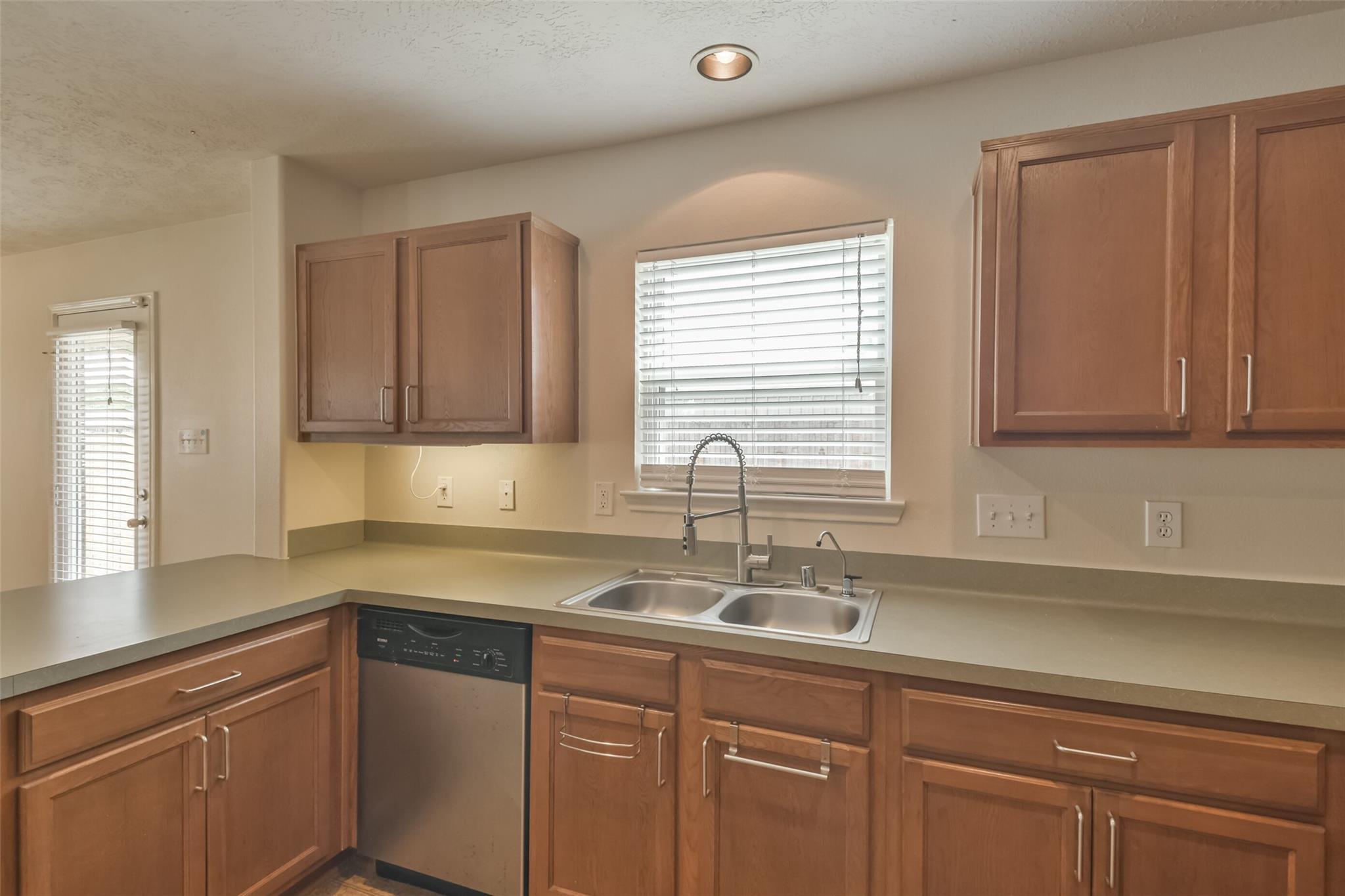 Cypress, Texas 77433, United States, 3 Bedrooms Bedrooms, ,3 BathroomsBathrooms,Residential,Active,210898