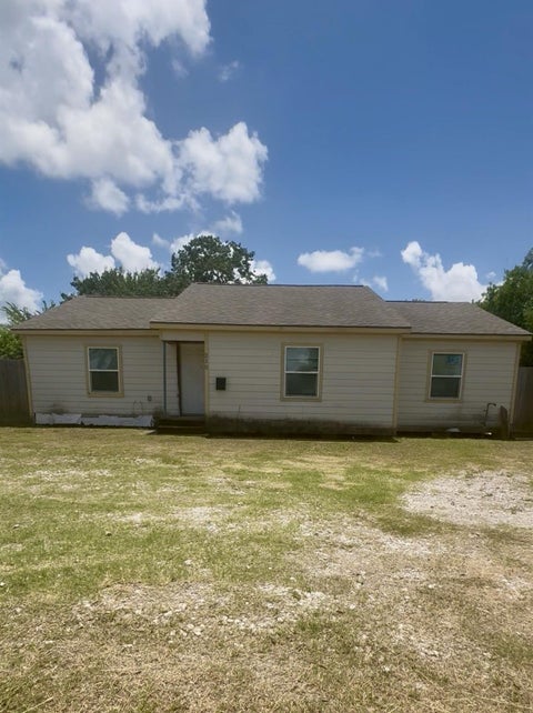 Photo of 210 Vista Road, Pasadena, TX 77504 (MLS # 68914103)