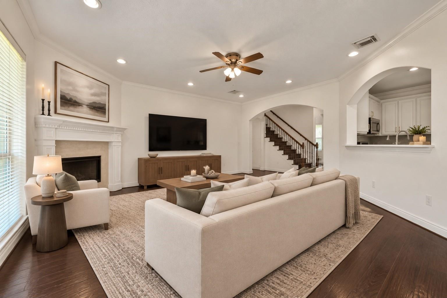 2806 Capecrest Drive