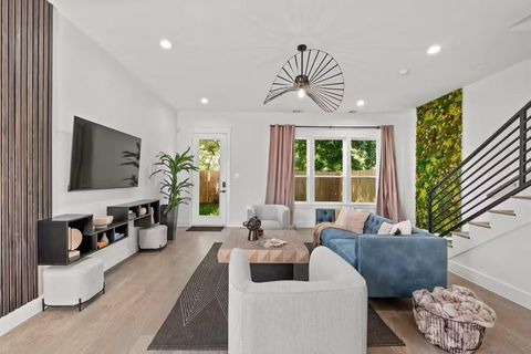 4708 Market Street Houston TX 77020