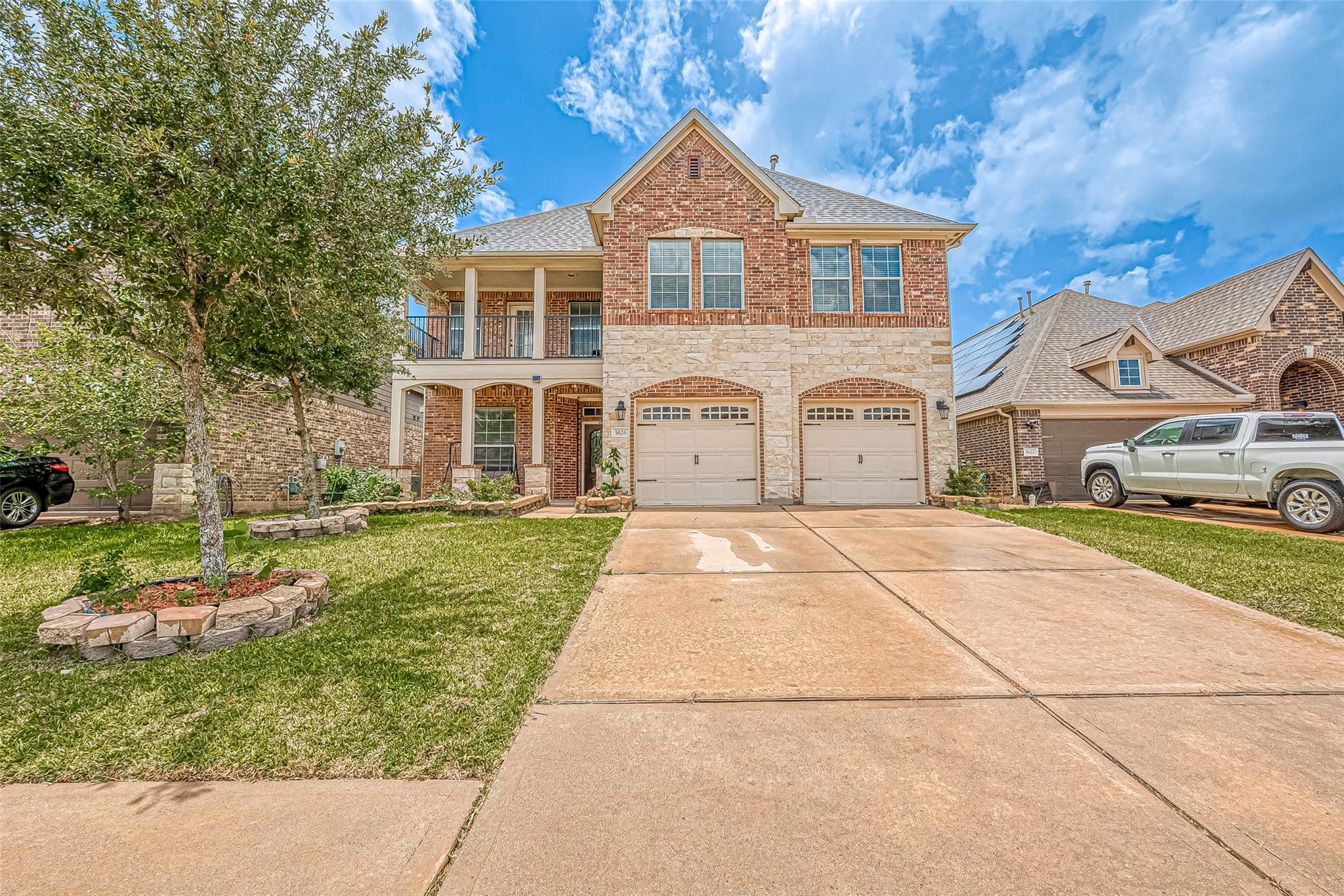 5626 Jay Thrush Drive