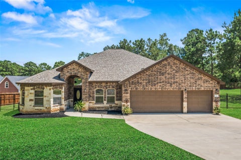 Photo of 643 Southcreek Park, Livingston, TX 77351 (MLS # 75662930)