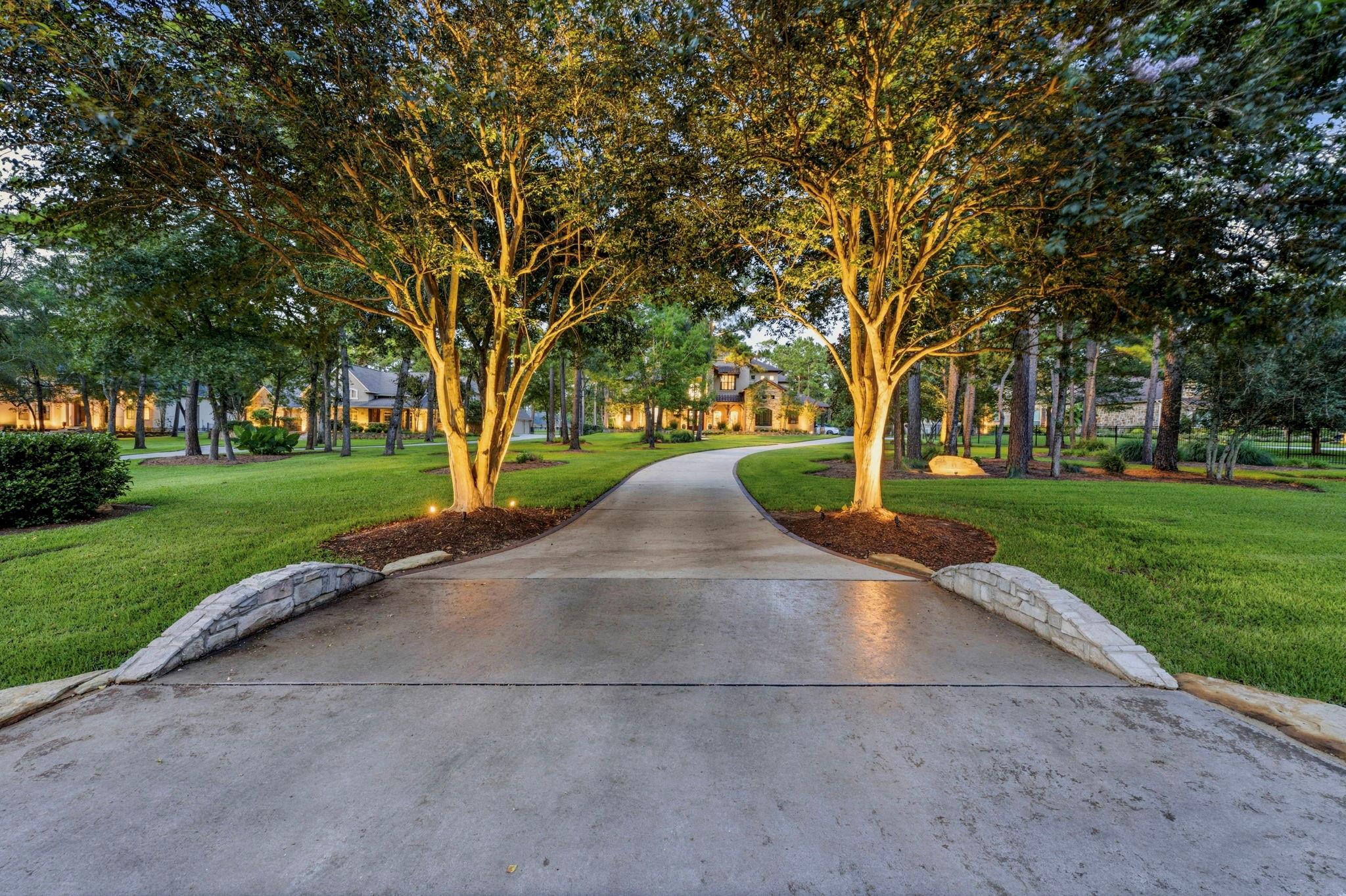 28102 Emerald Oaks