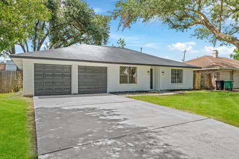 Photo of 111 Princess Drive, Houston, TX 77034 (MLS # 7697999)
