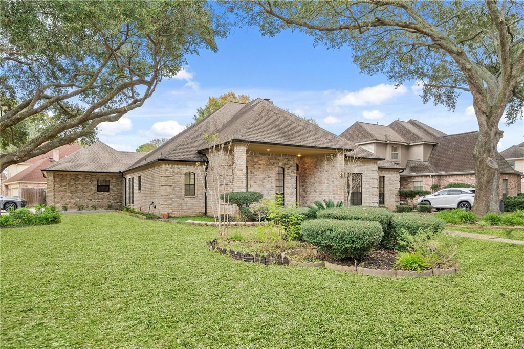 Photo of 1015 Flagmore Drive, Katy, TX 77450 (MLS # 47286161)