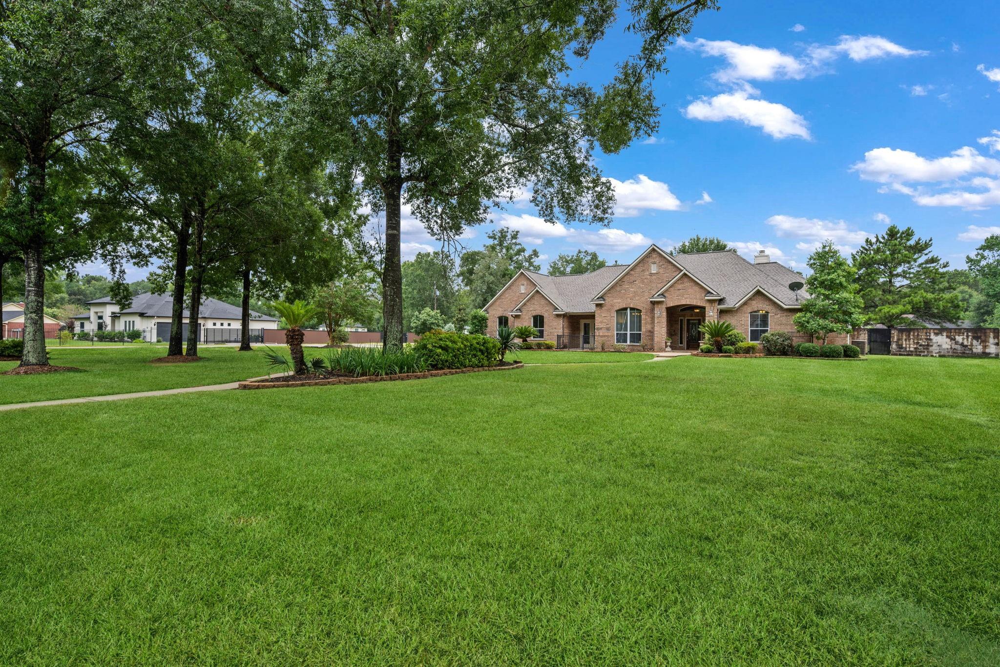 19332 Riverwalk Drive
