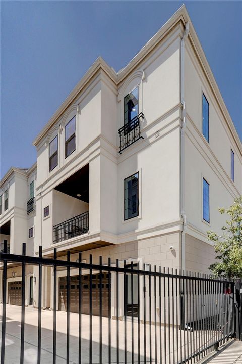 2307 Richton Street N A Houston TX 77098