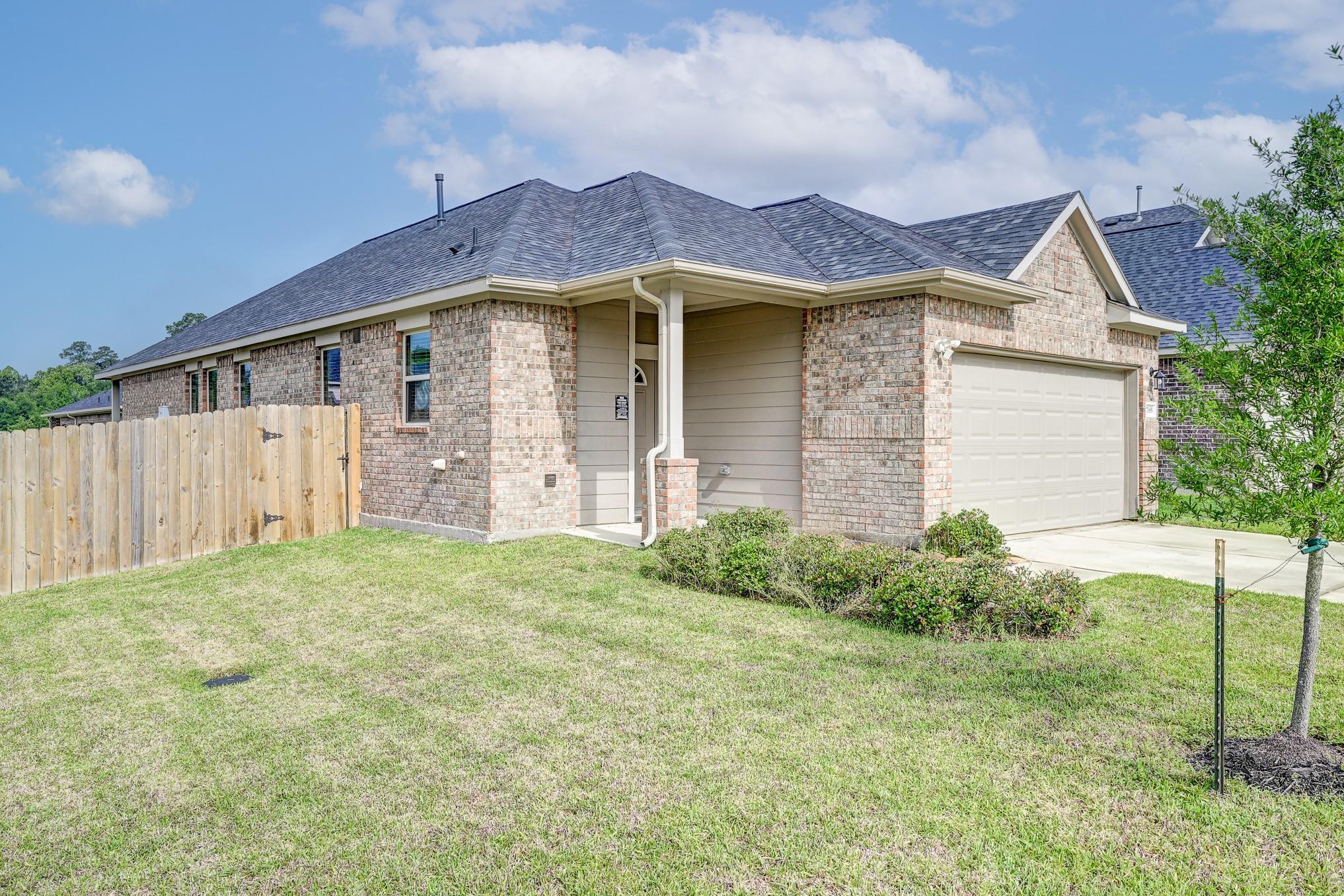 27085 Kestrel Trail