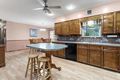 Tiny photo for 203 Magnolia Trail, Silsbee, TX 77656 (MLS # 13608326)