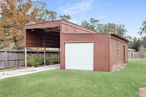 Tiny photo for 203 Magnolia Trail, Silsbee, TX 77656 (MLS # 13608326)