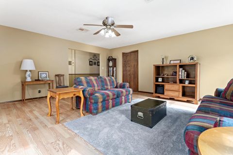 Tiny photo for 203 Magnolia Trail, Silsbee, TX 77656 (MLS # 13608326)