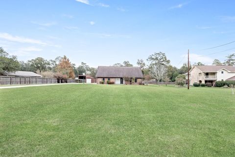 Tiny photo for 203 Magnolia Trail, Silsbee, TX 77656 (MLS # 13608326)