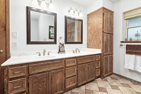 Tiny photo for 203 Magnolia Trail, Silsbee, TX 77656 (MLS # 13608326)