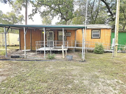 Photo of 127 Navaho Trail, Trinity, TX 75862 (MLS # 48090781)