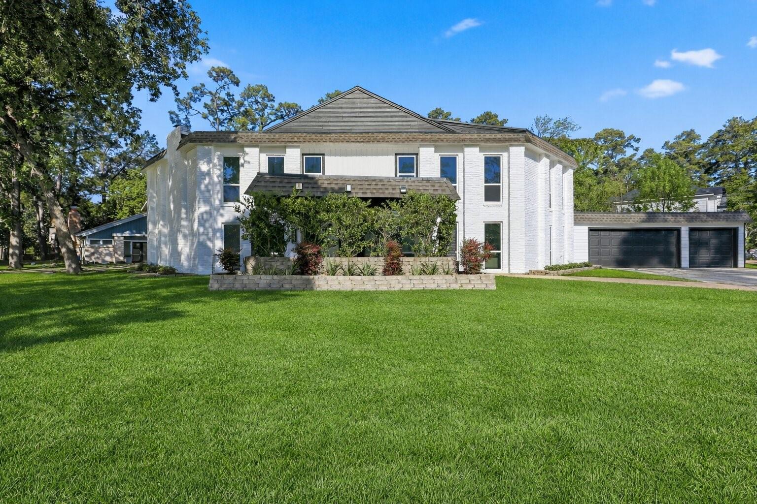 8002 Lichen Lane