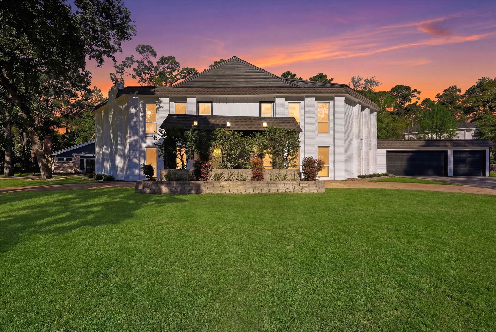 8002 Lichen Lane