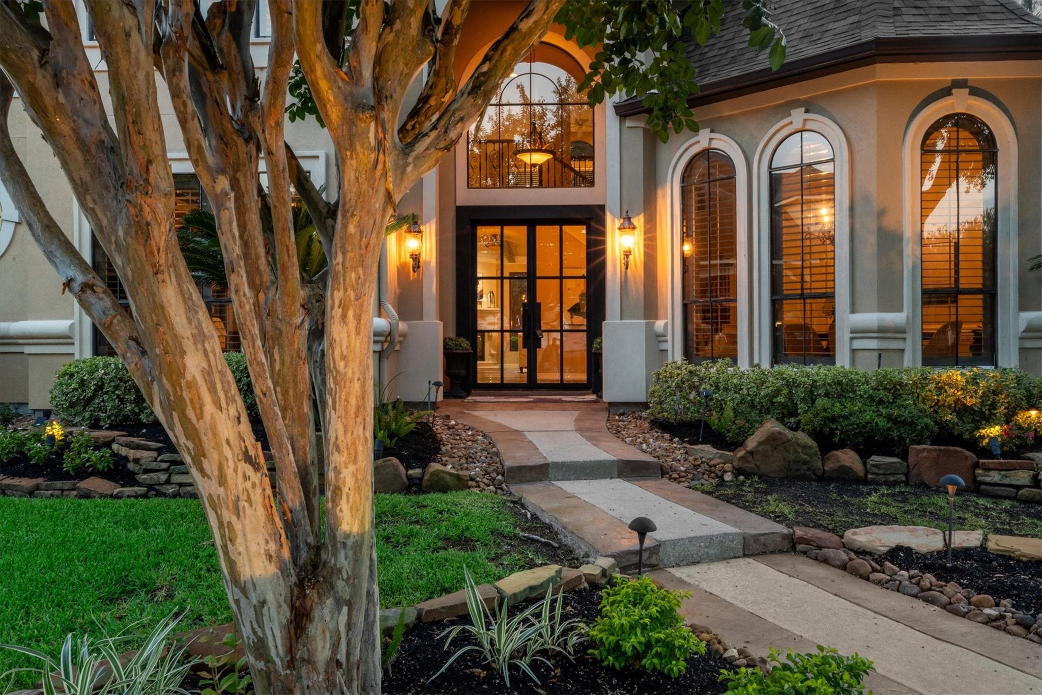 15522 Kerrville Court