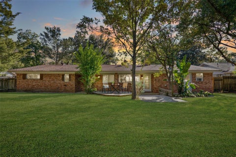 Photo of 9214 Bronco Drive, Houston, TX 77055 (MLS # 80771318)