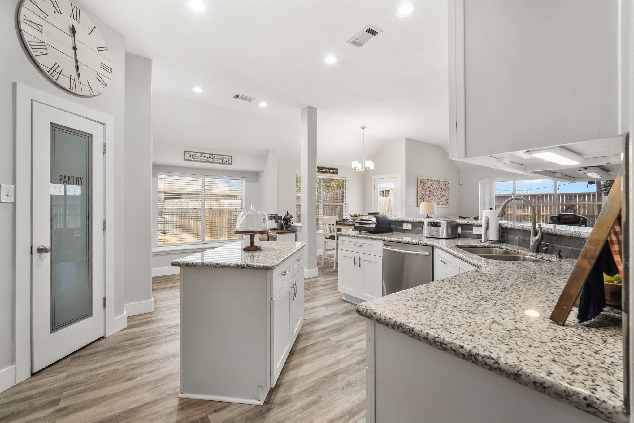6707 Oakbranch Manor Lane