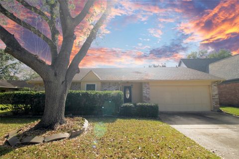 Photo of 3122 Mosby Drive, Sugar Land, TX 77479 (MLS # 96633182)