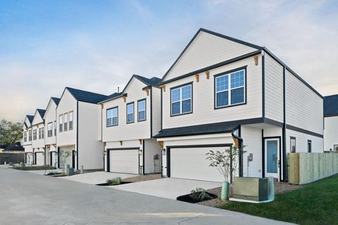 Photo of 5915 Wheatley Hollow Lane, Houston, TX 77091 (MLS # 85813342)