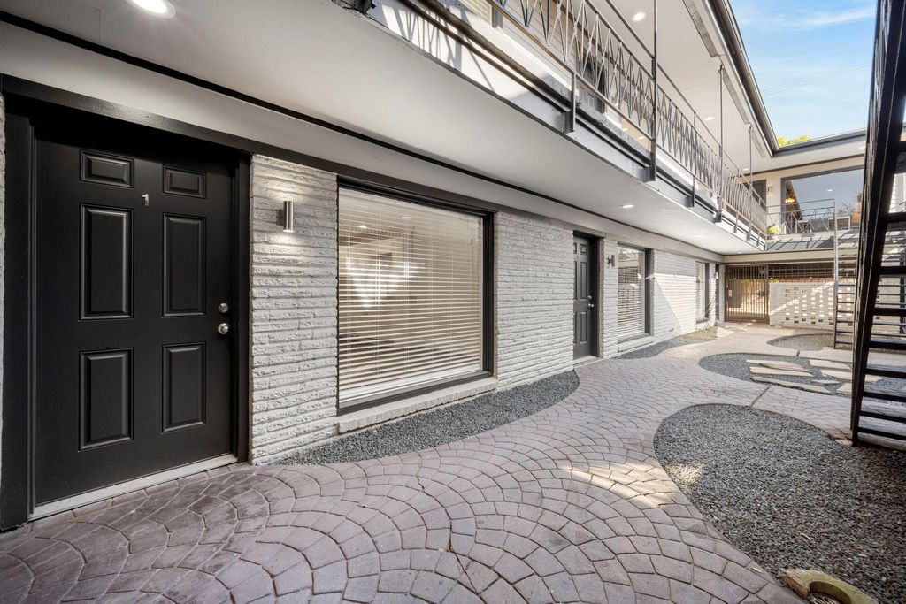 Photo of 234 Westheimer Road #1, Houston, TX 77006 (MLS # 36544048)