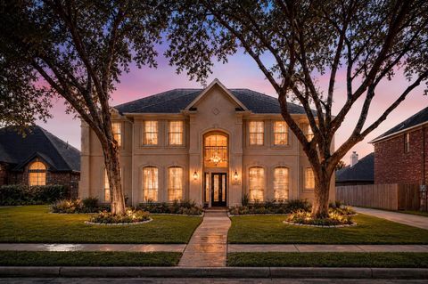 Photo of 1519 Darnley Lane, Houston, TX 77077 (MLS # 43728396)