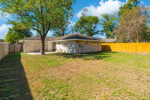 Tiny photo for 10126 Pine Moss Drive, Houston, TX 77040 (MLS # 63100915)