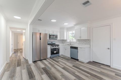 Tiny photo for 10126 Pine Moss Drive, Houston, TX 77040 (MLS # 63100915)