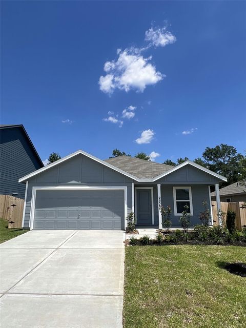 Photo of 25584 Rose Creek Drive, Cleveland, TX 77328 (MLS # 22576016)