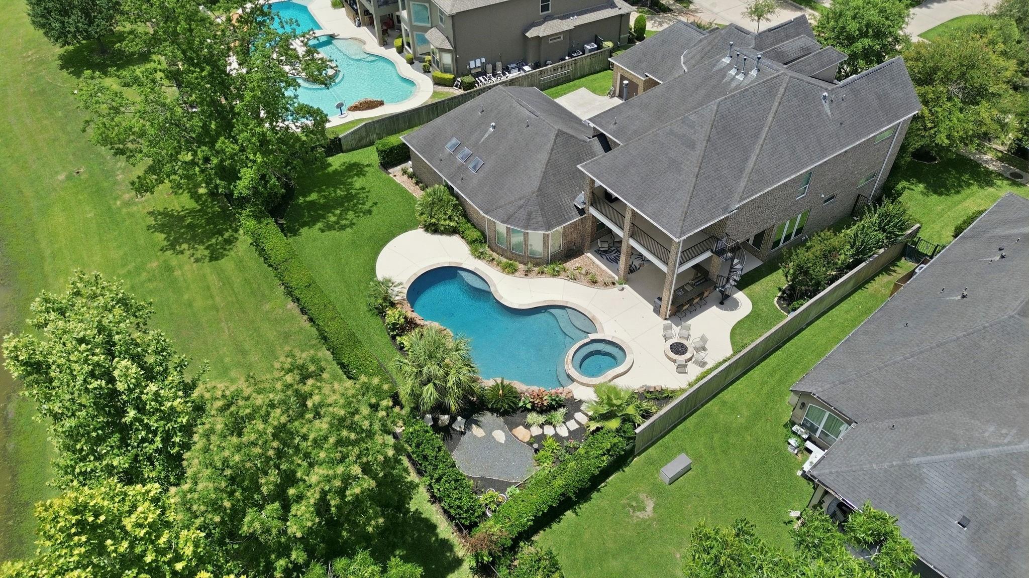30 Little Rise Drive